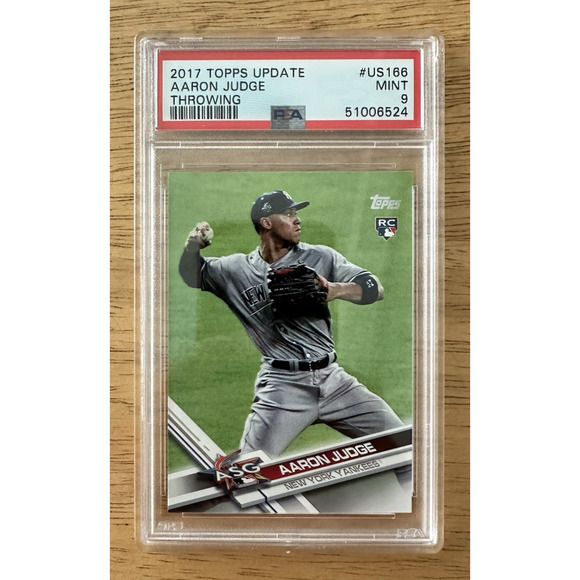 2017 Topps Update Aaron Judge Throwing #US166, PSA 9 Mint RC Pop 1181 Yankees - Picture 1 of 3